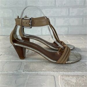 Donald J. Pliner‎ “Viva” SZ 7.5Tan Silver 2.5” Heels with T-Strap Suede Sandals